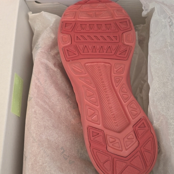 NIB! APL, Women's Techloom Wave, Cedar, Size 5.5 , MSRP $245 - Picture 7 of 10